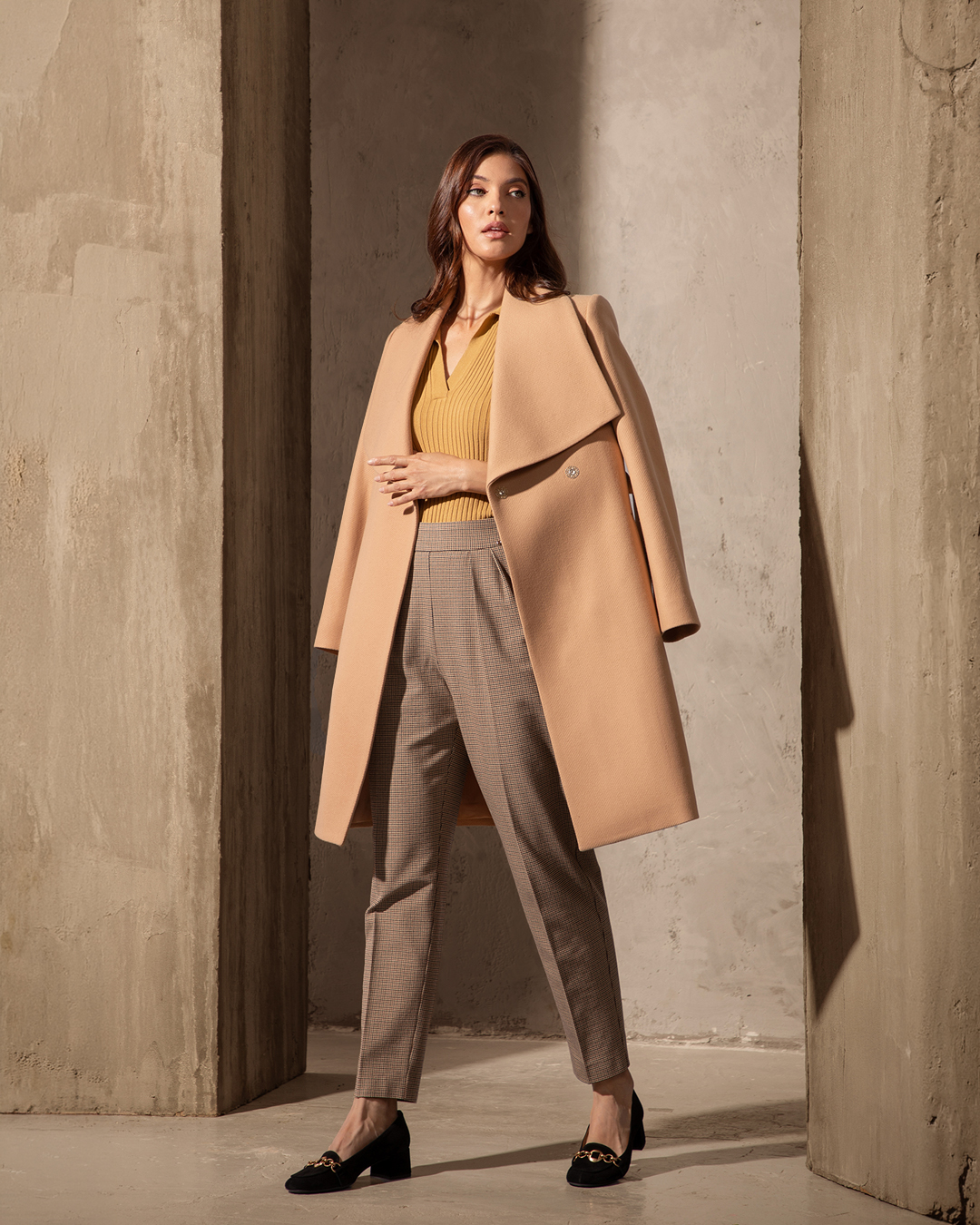 .Checked trousers with a straight silhouette | Trousers - 1