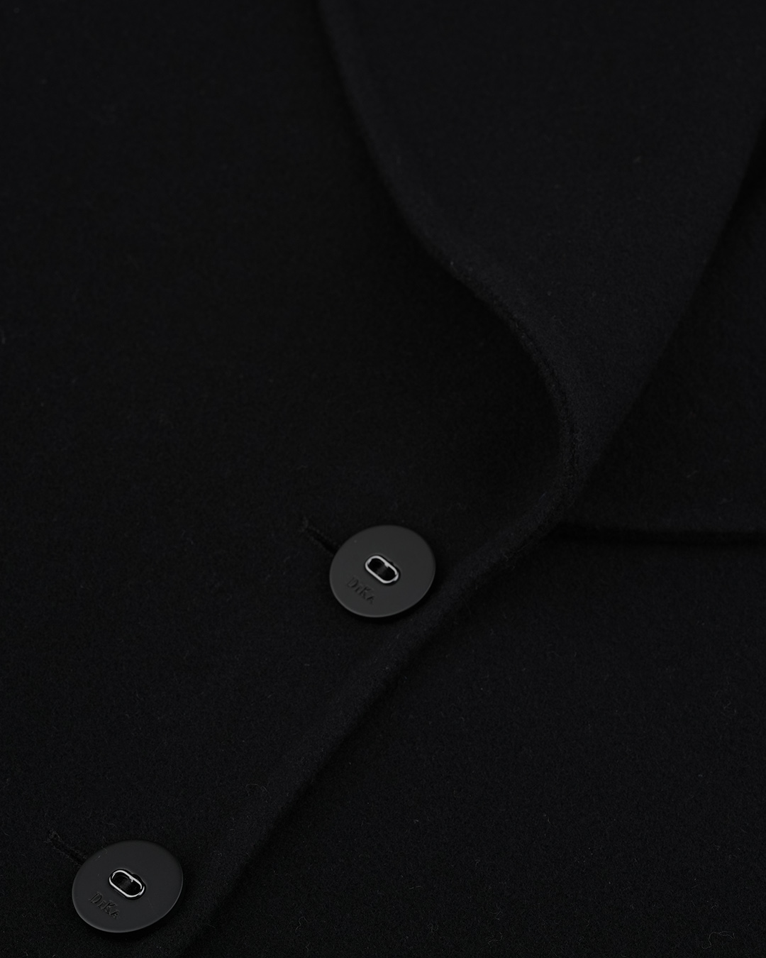 Black wool coat with wide lapels and 3/4 sleeves | Outerwear | Dika.ge - 5 Black wool coat with wide lapels and 3/4 sleeves | Outerwear - 5