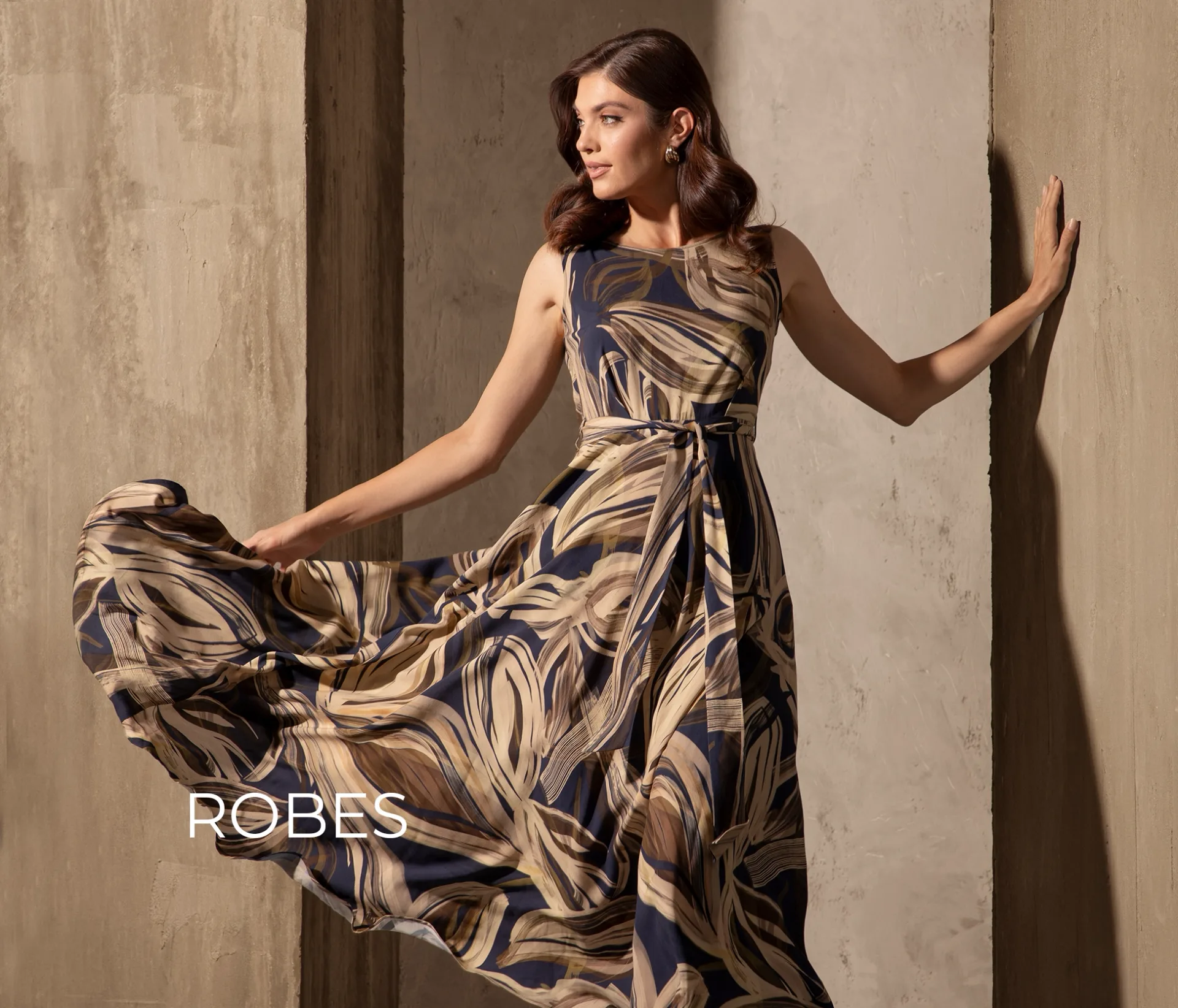Robe longue élégante pour femme à imprimé abstrait de la collection DiKa