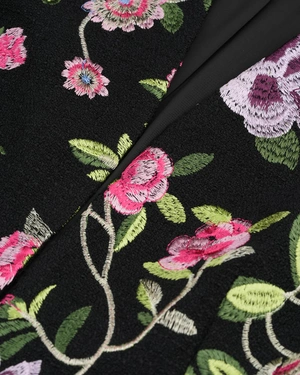 შავი პიჯაკი ფერადი ყვავილოვანი ნაქარგით | ქურთუკები და პიჯაკები - 2