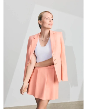 კლასიკური გულ-მკერდის ერთი შესაკრავით. ბლეიზერი ატმისფერ-ვარდისფერში | ქურთუკები და პიჯაკები - 1