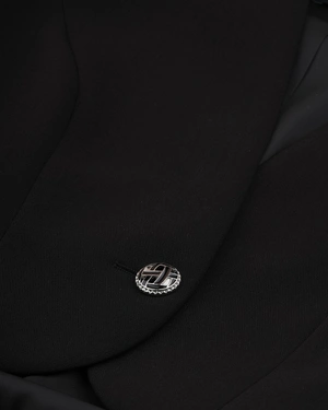 Crni bolero sa uskom siluetom i nabranim rukavima | NOVO - 5