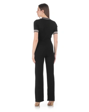 Черен трикотажен гащеризон с контрастни бежови детайли | Гащеризони | Dika.bg - 3 Черен трикотажен гащеризон с контрастни бежови детайли | Гащеризони - 3