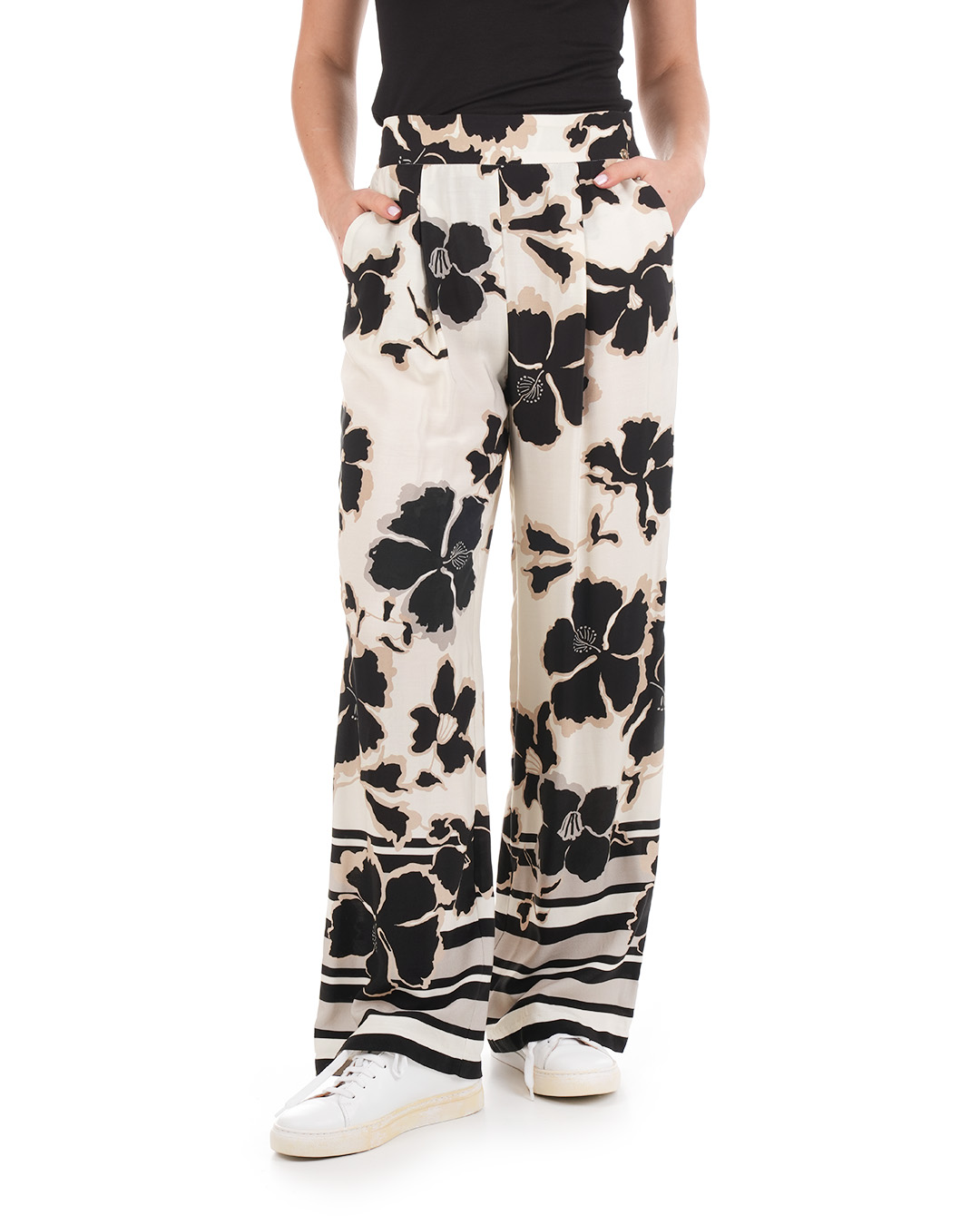 Pantaloni drepti - stil pijama, din vascoza cu model floral contrastant | NOUTATI - 3