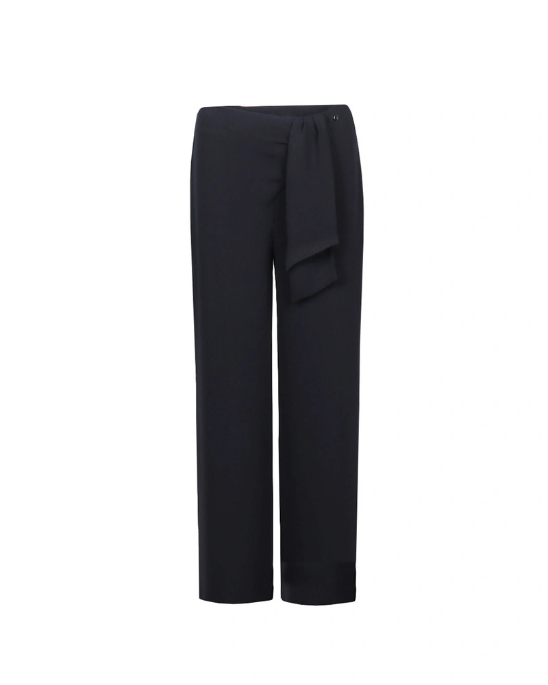 Black elegant trousers with a straight leg and an elegant waist tie | NEW | Dika.bg Black elegant trousers with a straight leg and an elegant waist tie | NEW