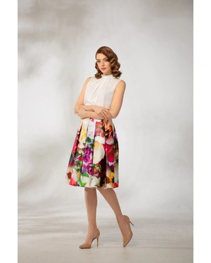 Skirt with pleats, knee-length, and vibrant floral print | All products - 3