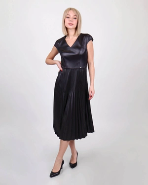 Eco-leather dress with a pleated lower part | All products | Dika.bg - 1 Eco-leather dress with a pleated lower part | All products - 1