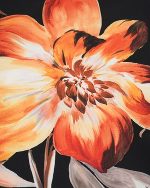 Рокля с ярък флорален принт върху контрастен преливащ фон | Водещи цветове | Dika.bg - 2 Рокля с ярък флорален принт върху контрастен преливащ фон | Водещи цветове - 2