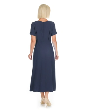 გრძელი მუქი ლურჯი ვისკოზის კაბა, მოკლე სახელოებით და ტექსტილის ქამრით. | კაბები - 3