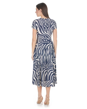 Дълга вискозна рокля със стилизиран принт в синьо и бяло | Рокли | Dika.bg - 3 Дълга вискозна рокля със стилизиран принт в синьо и бяло | Рокли - 3