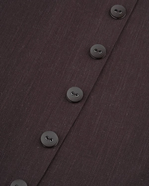 Вталена рокля в тъмнокафяво с цепка | НОВО - 4