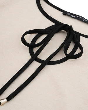 Elegant sleeveless top with tonal tie detail at the neckline | NEW - 6