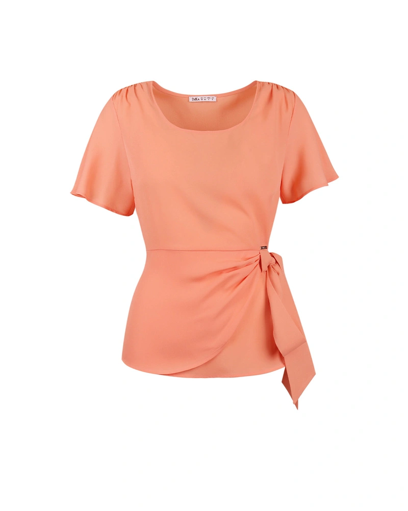 Блуза с подчертана талия | Блузи