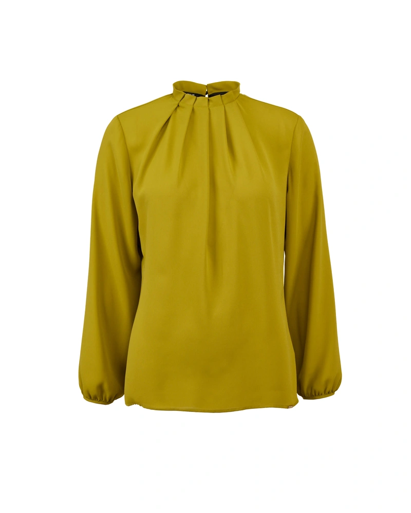 Blouse with pleated set | 