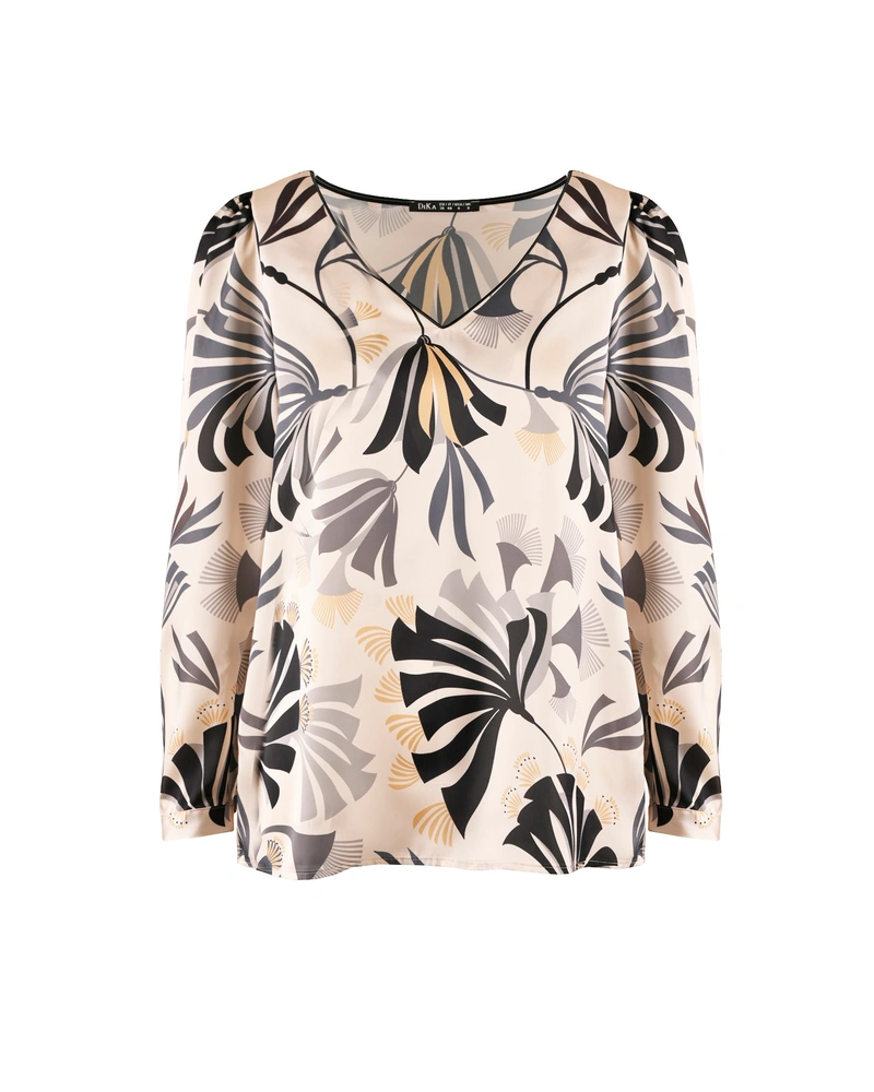 Blouse with a stylized motif | 