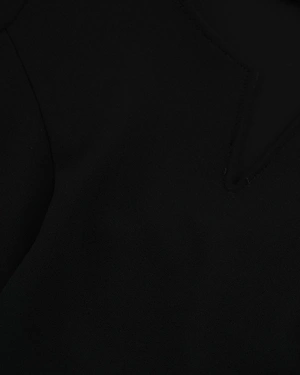 შავი ელეგანტური ბლუზა V-ის ფორმის დეკოლტეთი და პეპლუმის ეფექტით | SALE - 2