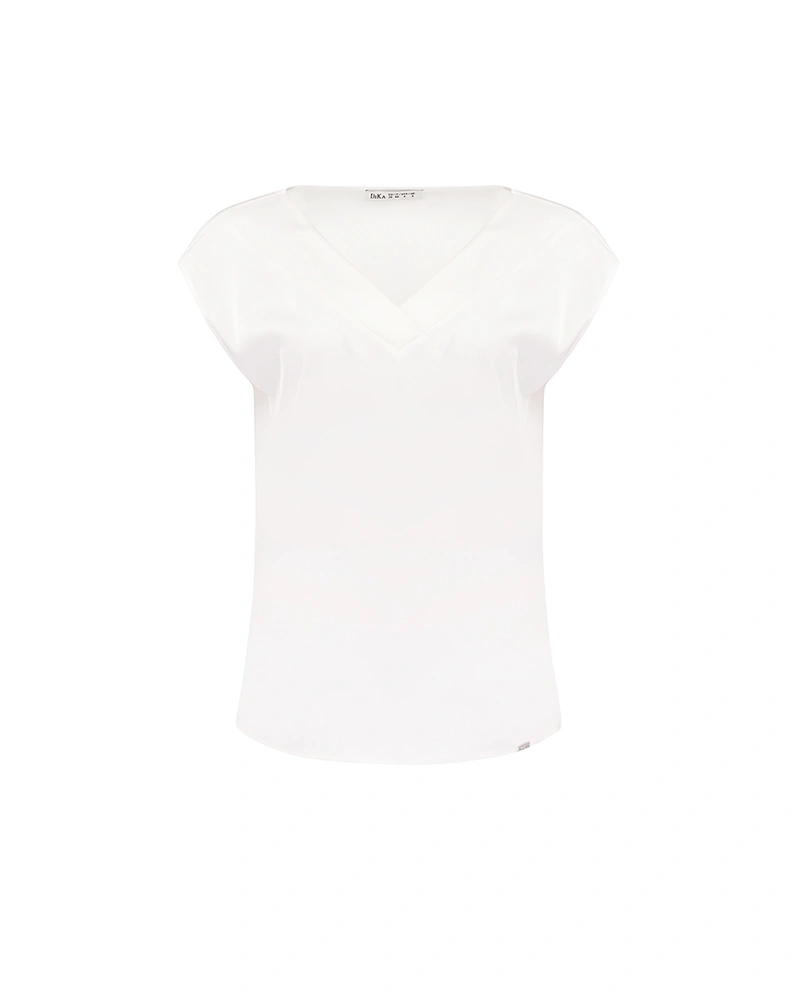 Airy summer blouse with short sleeves and V-neck | SUMMER COLLECTION