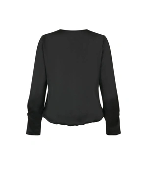 შავი ატლასის ბლუზა წვეთის ფორმის ჭრილით | ბლუზები - 1