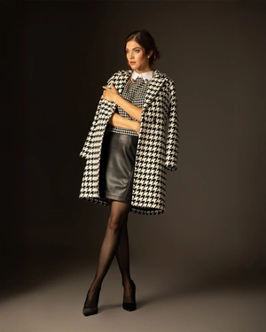 Cotton tweed blouse with short sleeves and white collar | Gift Guides - 3