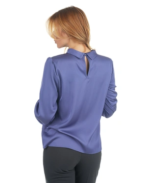 Satin-finish blouse in blue with V-shaped neckline | COLLECTION | Dika.rs - 5 Satin-finish blouse in blue with V-shaped neckline | COLLECTION - 5