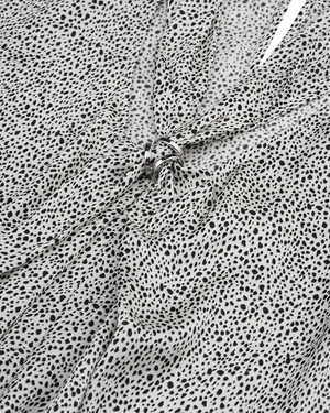 შავი ტვიდის ბლუზა თეთრი მრგვალი ყელით | ბლუზები | Dika.ge - 2 შავი ტვიდის ბლუზა თეთრი მრგვალი ყელით | ბლუზები - 2