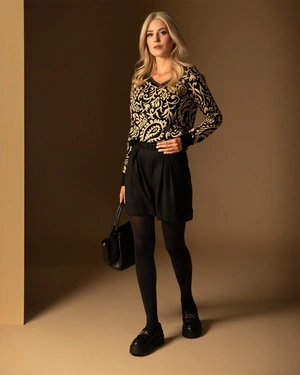 Дамски жакардов пуловер с индийски десен в черно и бежово | НАМАЛЕНИЕ - 1