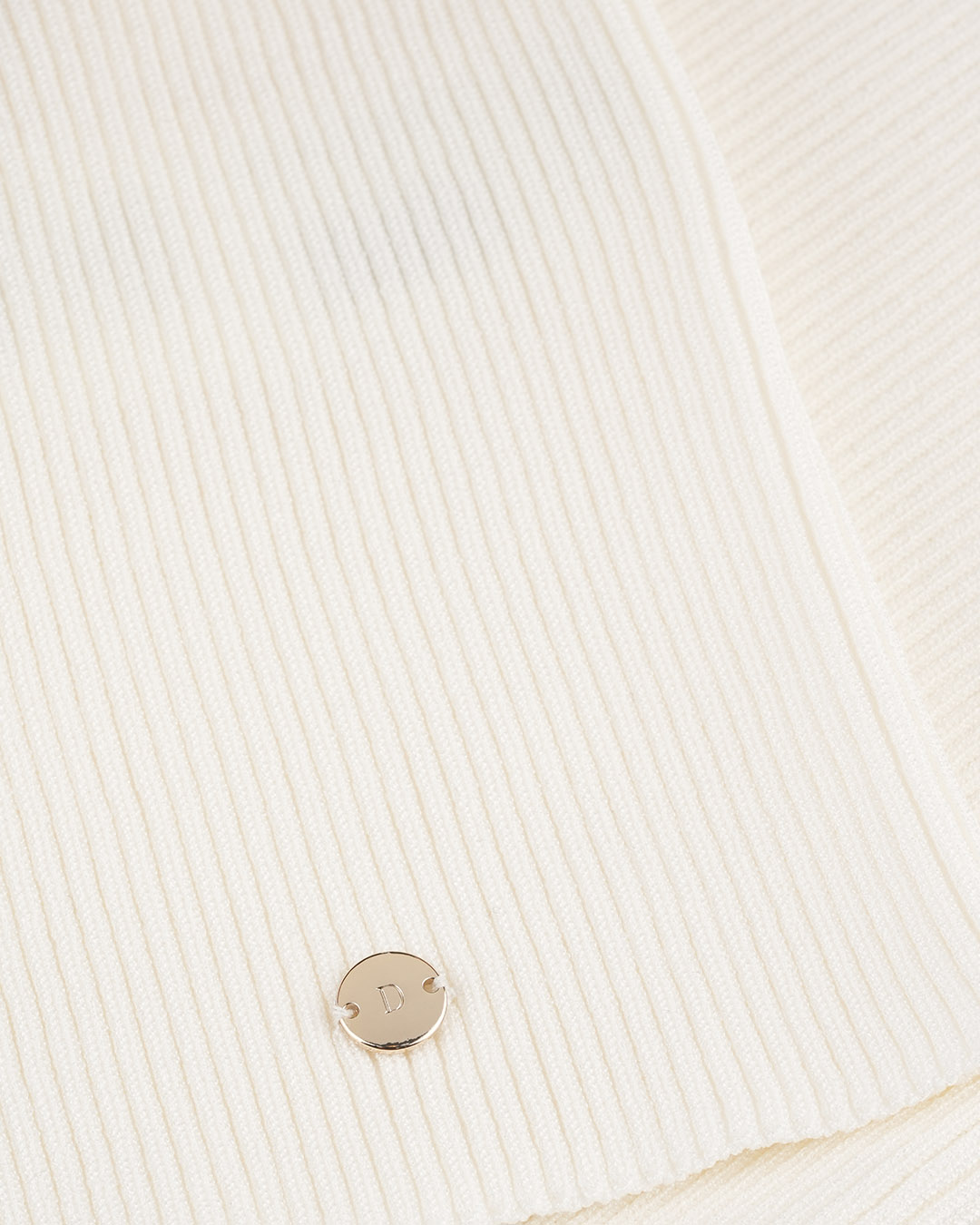 Knit top with teardrop opening | Pulls - 2