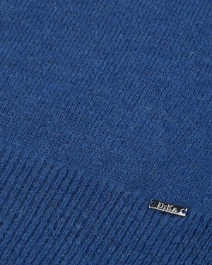 Boat neckline blouse in navy blue | COLLECTION - 2