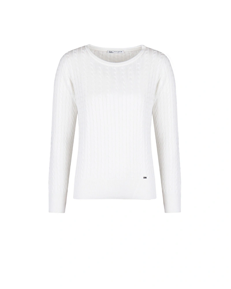 Плетен пролетен пуловер в бяло с класическа линия и фини плетеници | НОВО