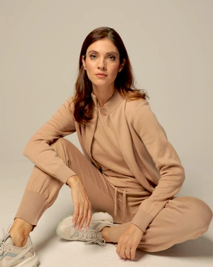Beige zip-up cardigan, capsule collection leisurewear modelA | Casual - 3