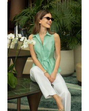 Ментово зелена ленена риза без ръкав с текстилна връзка на талията и фино закопчаване | НОВО | Dika.bg - 1 Ментово зелена ленена риза без ръкав с текстилна връзка на талията и фино закопчаване | НОВО - 1