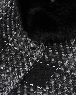 Short coat in black and gray check pattern | Coats | Dika.ge - 2 Short coat in black and gray check pattern | Coats - 2