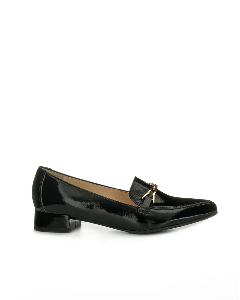 Leather shoes | All accessories