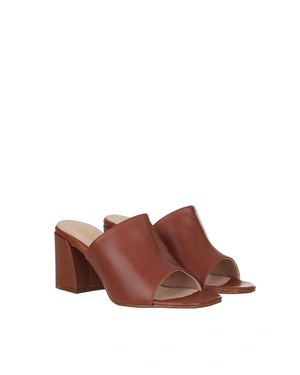 Кожени чехли в шоколадово кафяво | Обувки - 1