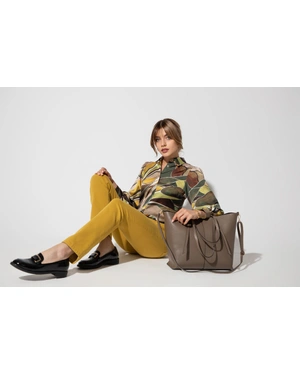 Tote leather bag with two long handles | | Dikastore.ro - 3 Tote leather bag with two long handles | - 3