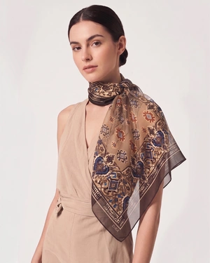Foulard femme en polyester recyclé avec imprimé d'inspiration indienne | Foulards - 1
