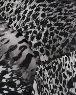 Jednodelni kupaći kostim sa animal printom, sa upadljivim izrezima sa strane | Beachwear | Dika.rs - 2 Jednodelni kupaći kostim sa animal printom, sa upadljivim izrezima sa strane | Beachwear - 2