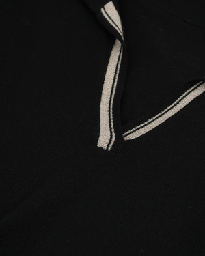 Black blouse with open collar | Knitwear | Dika.rs - 2 Black blouse with open collar | Knitwear - 2