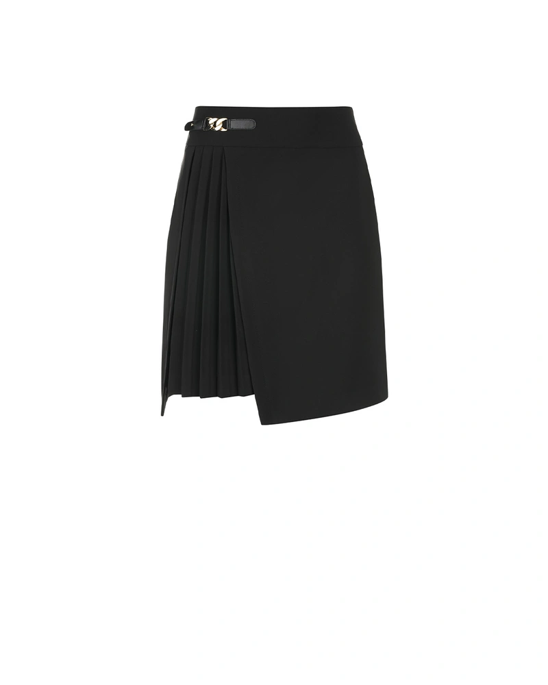 Black short skirt with a pleated detail | Skirts and Shorts