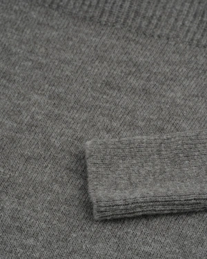 Boat neckline blouse in light grey | Knitwear - 2