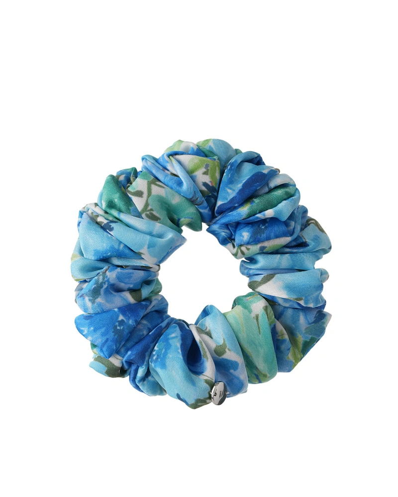 Classic scrunchie with a floral print | Scrunchies
