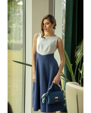 Dark blue leather bag with flap and gold details | Bags - 3