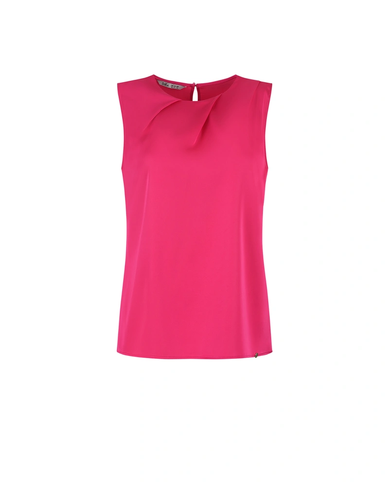 Elegant sleeveless blouse with delicate draping | T-shirts