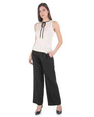 Elegant sleeveless top with contrasting tie detail at the neckline in ecru | T-shirts - 4