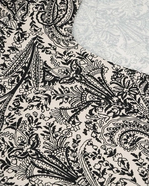 Knit blouse with paisley motif |  - 2