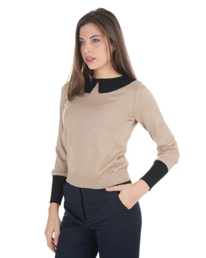 Light beige knit blouse with a black Peter Pan collar | Pulls - 2