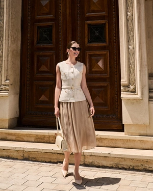 Light beige midi skirt in fine pleated chiffon |  - 3