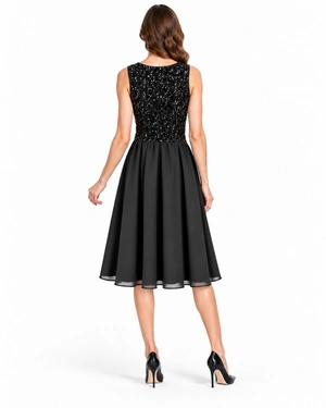 Long black dress with a sparkling sequin bodice | Dresses | Dikastore.ro - 2 Long black dress with a sparkling sequin bodice | Dresses - 2