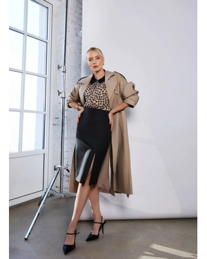 Long cotton trench coat in beige with belt and double-breasted fastening | COLLECTION - 7