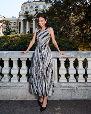 Long viscose dress in earthy tones |  - 3